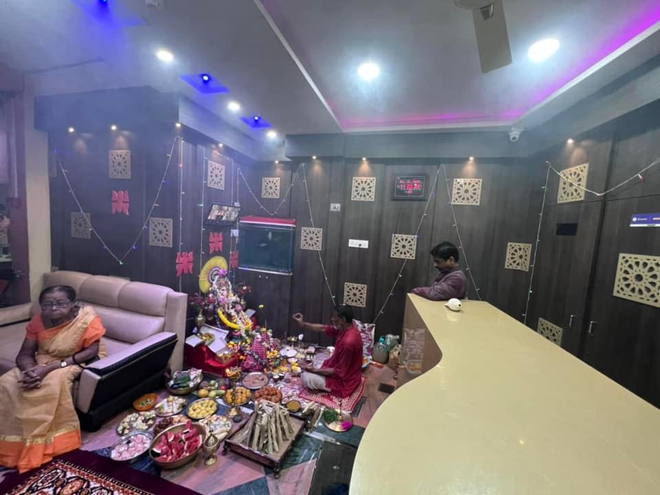 New Ananda Niketan Lodge Колката Екстериор снимка